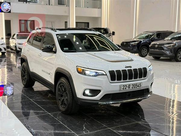 جيب شيروكي 2022 للبيع في العراق - اربيل